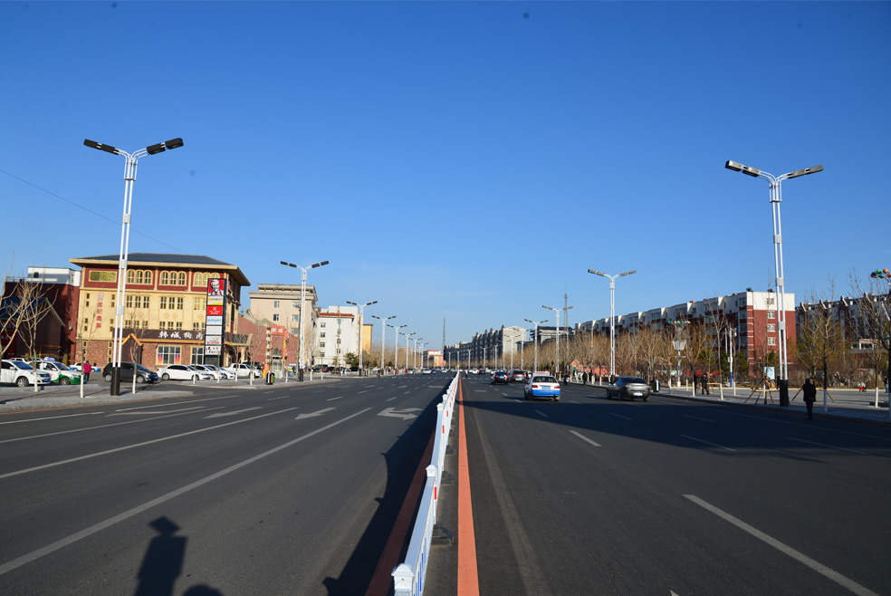 ?。盒詢r(jià)比高